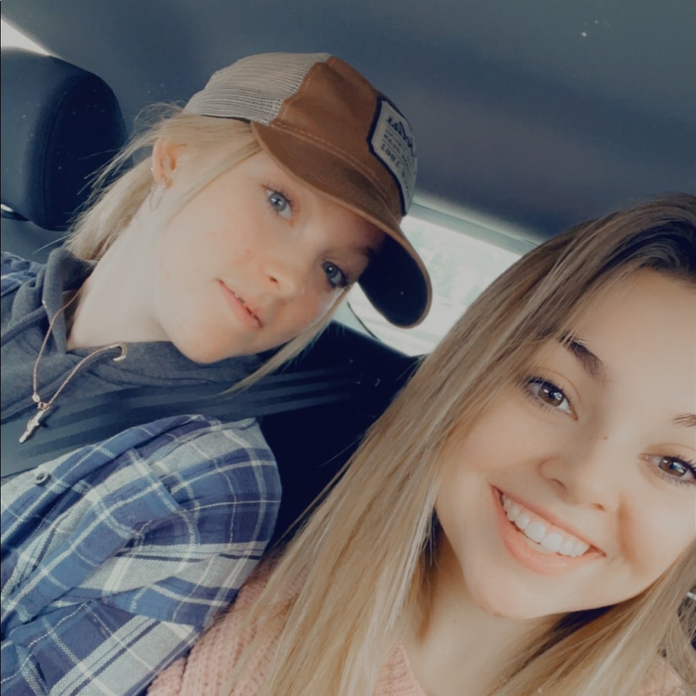 Meet your Posher, Maddie